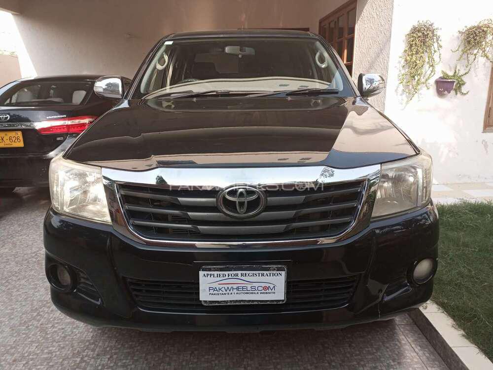 Toyota Hilux 2012 for Sale in Karachi Image-1
