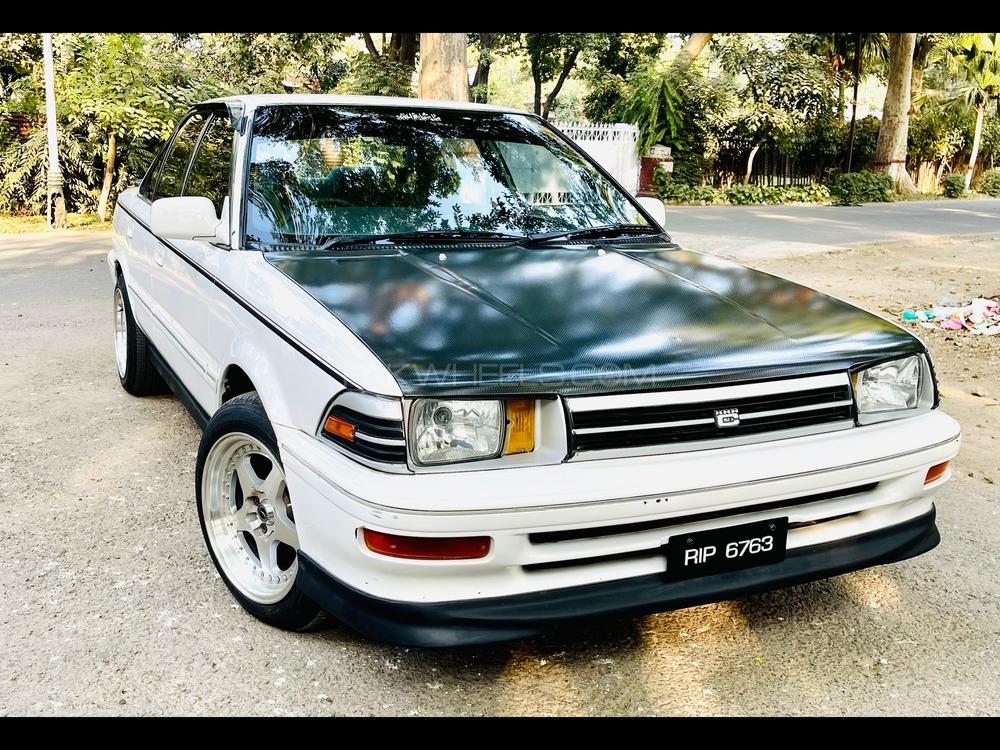 Toyota Corolla 1988 Image-1