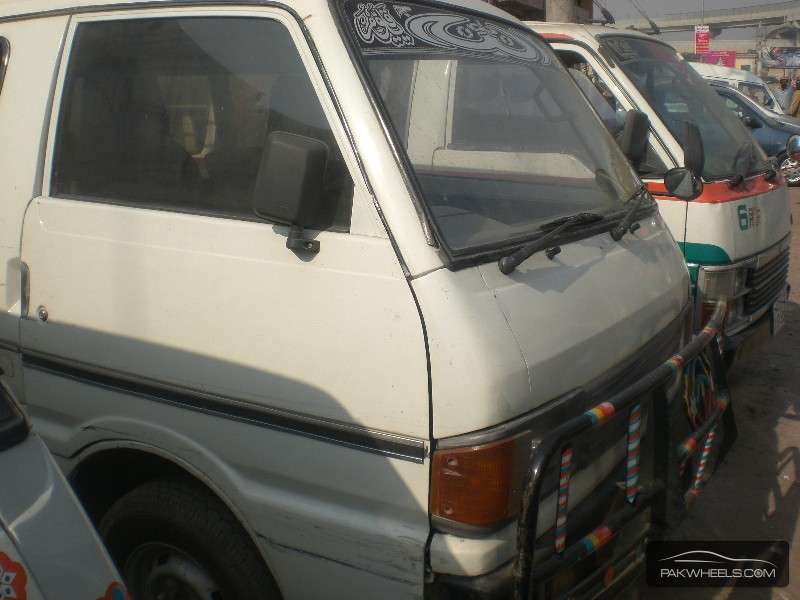 Mazda Familia Van 1993 for Sale in Multan Image-1