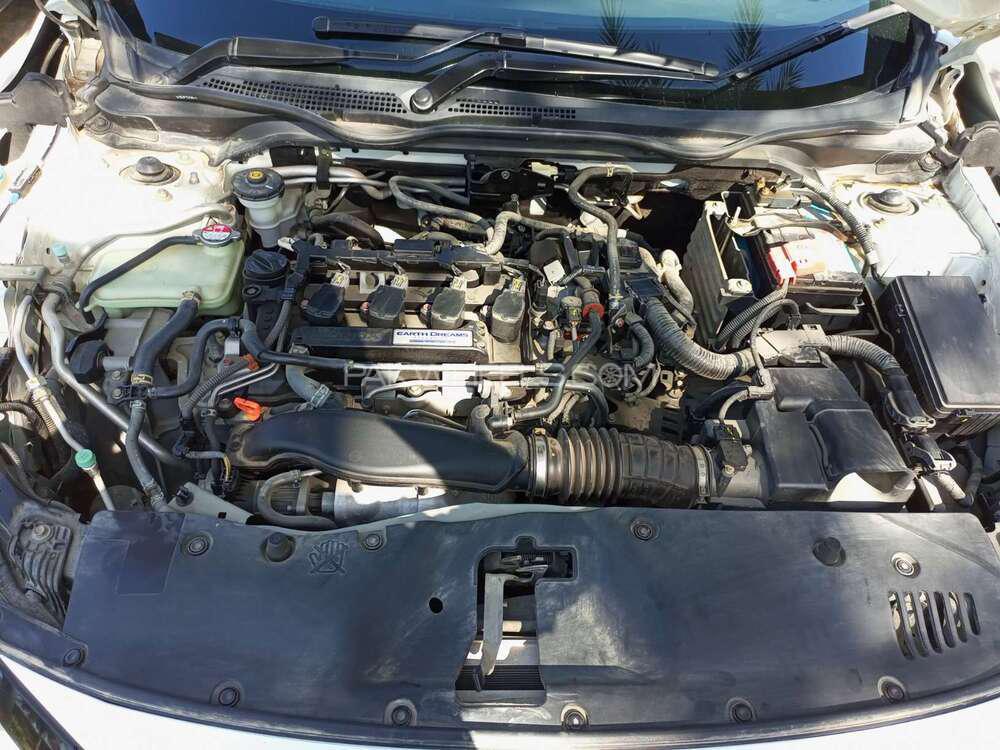 Honda Civic 2016 for Sale in Karachi Honda Civic 2016 for Sale in Karachi Image-9