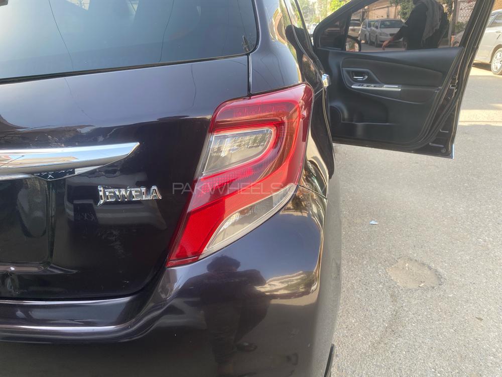 Toyota Vitz 2014 for Sale in Karachi Toyota Vitz 2014 for Sale in Karachi Image-16