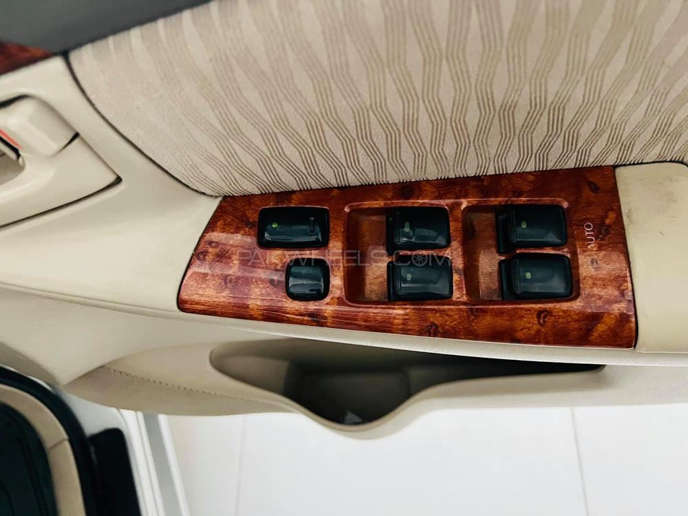 Toyota Corolla Axio 2006 for Sale in Peshawar Toyota Corolla Axio 2006 for Sale in Peshawar Image-5