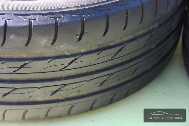 Tyres set 185/65R15 bridgestone very good condition XLI. HON Image-1