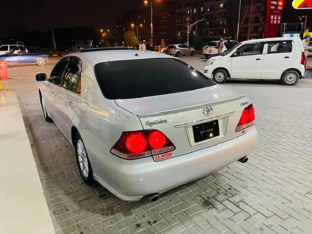 Toyota Crown 2005 for Sale in Islamabad Toyota Crown 2005 for Sale in Islamabad Image-13