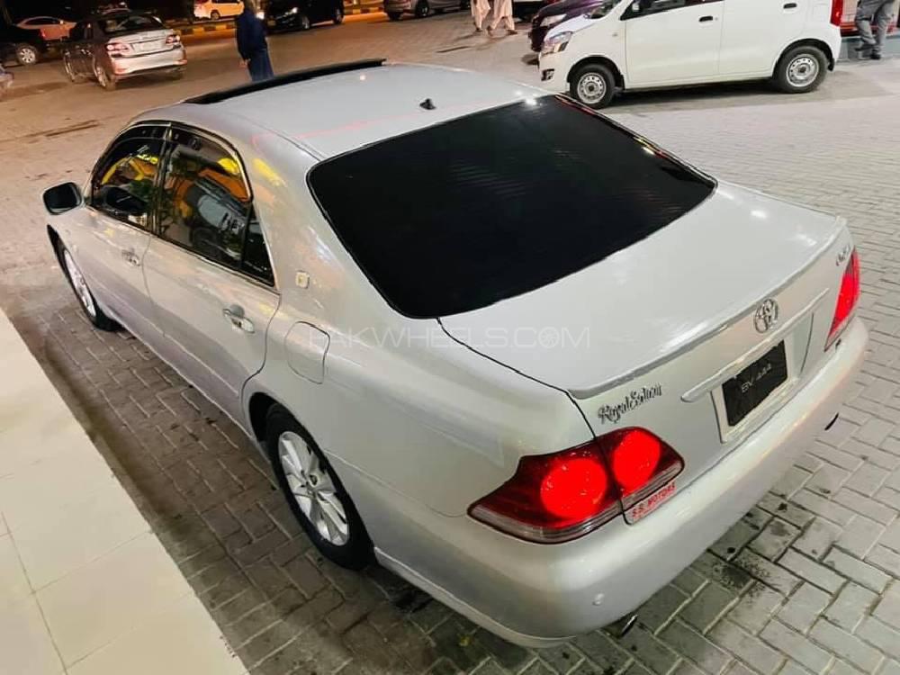 Toyota Crown 2005 for Sale in Islamabad Toyota Crown 2005 for Sale in Islamabad Image-12