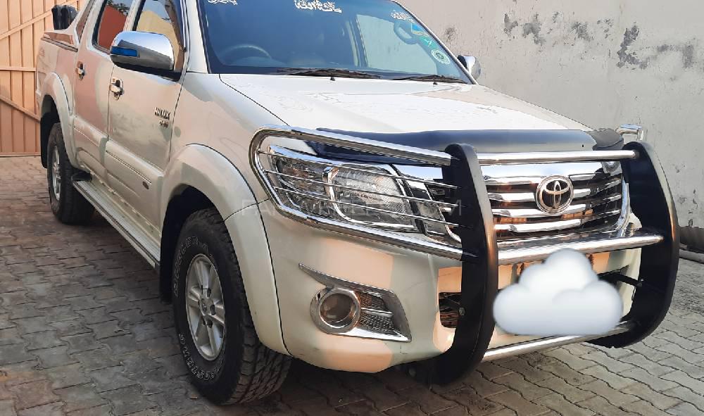 Toyota Hilux 2012 for Sale in Faisalabad Image-1