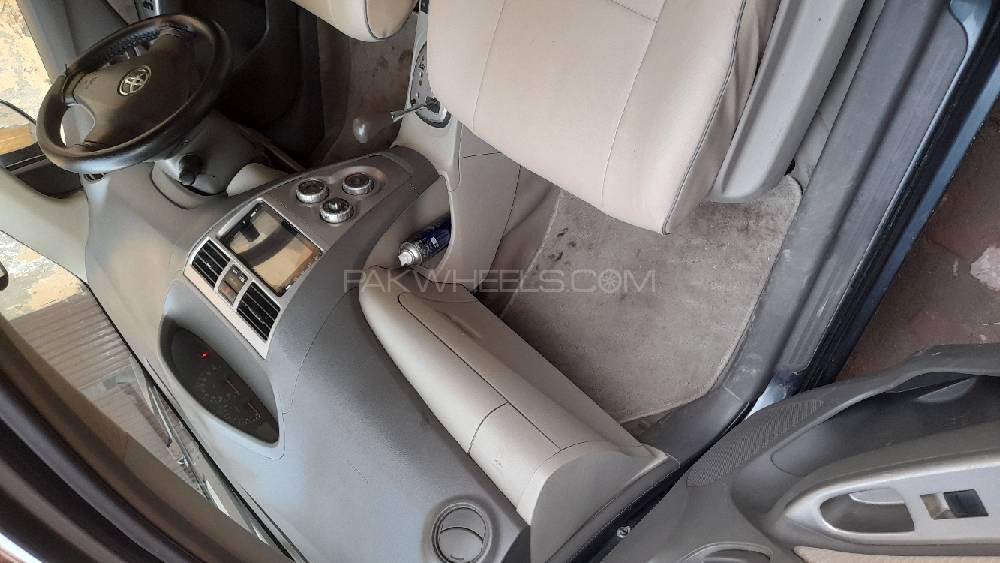 Toyota Belta 2010 for Sale in Lahore Toyota Belta 2010 for Sale in Lahore Image-8