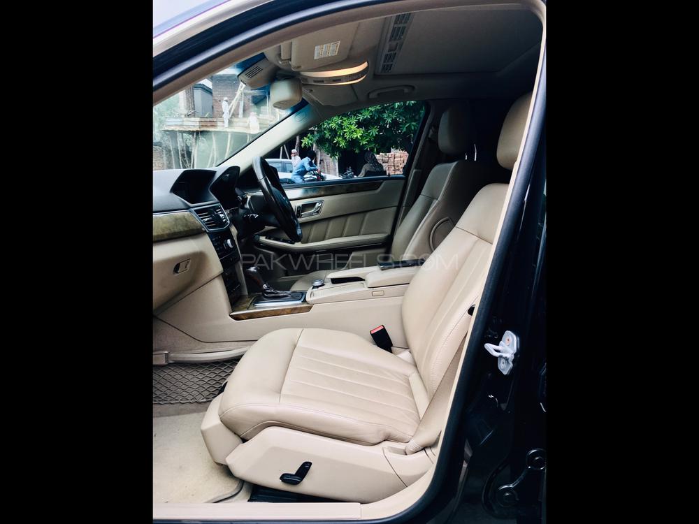 Mercedes Benz E Class 2011 for Sale in Lahore Mercedes Benz E Class 2011 for Sale in Lahore Image-11