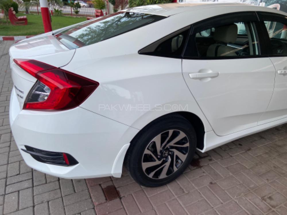 Honda Civic 2018 for Sale in Kharian Image-1