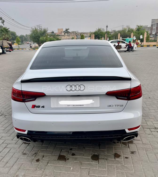 Audi A4 2016 for Sale in Sialkot Audi A4 2016 for Sale in Sialkot Image-5