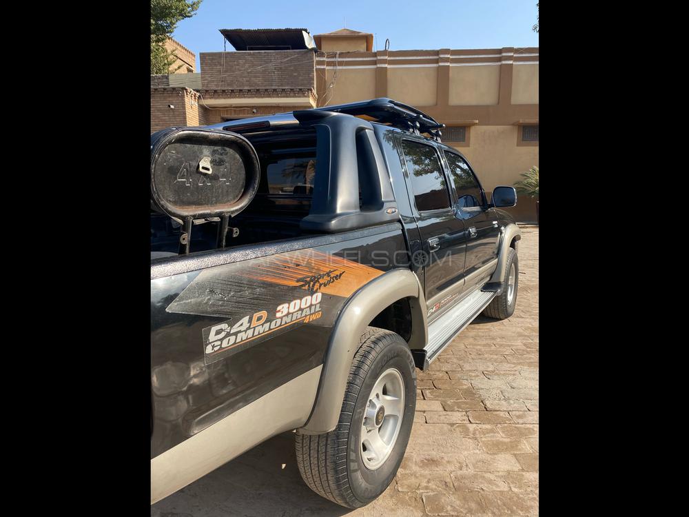 Toyota Hilux 2003 for Sale in Peshawar Toyota Hilux 2003 for Sale in Peshawar Image-8