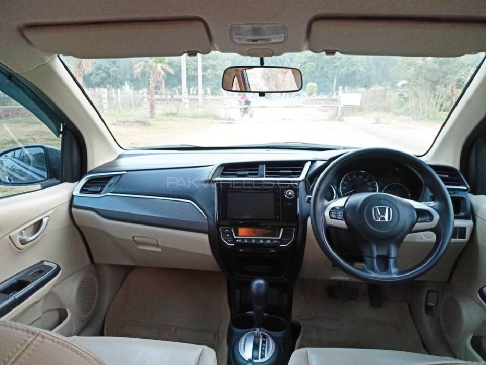 Honda BR-V 2018 for Sale in Lahore Honda BR-V 2018 for Sale in Lahore Image-9