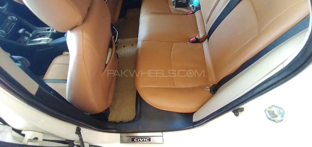 ہونڈا سوک 2018 for Sale in ملتان ہونڈا سوک 2018 for Sale in ملتان Image-9