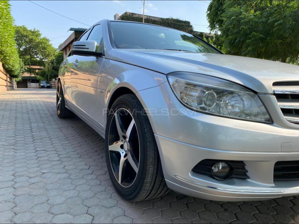 Mercedes Benz C Class 2009 for Sale in Lahore Mercedes Benz C Class 2009 for Sale in Lahore Image-2