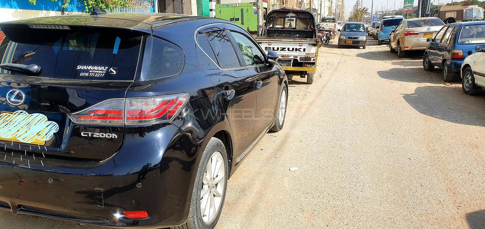 Lexus CT200h 2011 for Sale in Karachi Lexus CT200h 2011 for Sale in Karachi Image-3