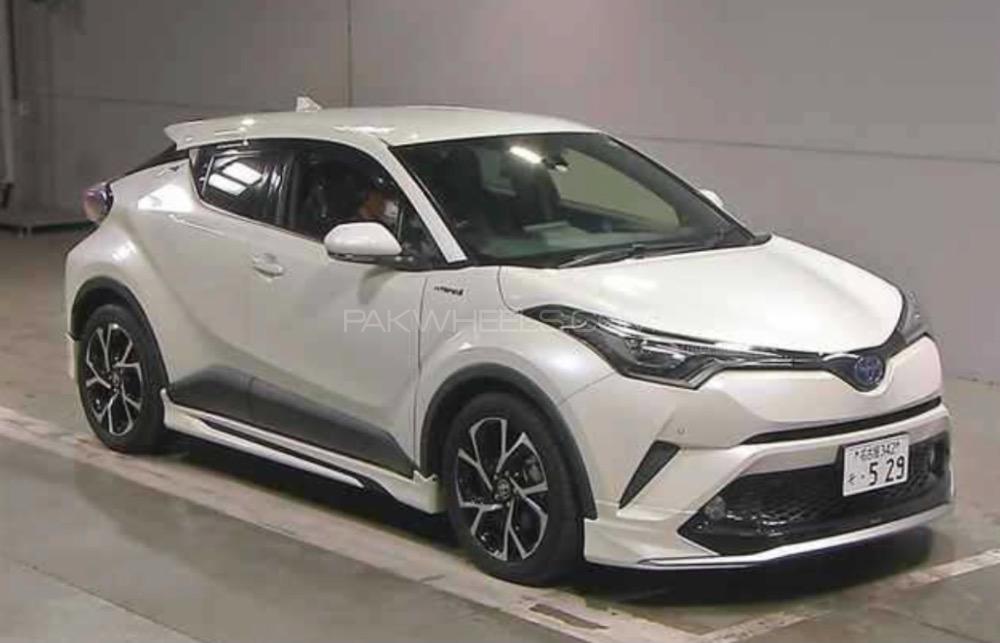 Toyota C-HR 2017 Image-1