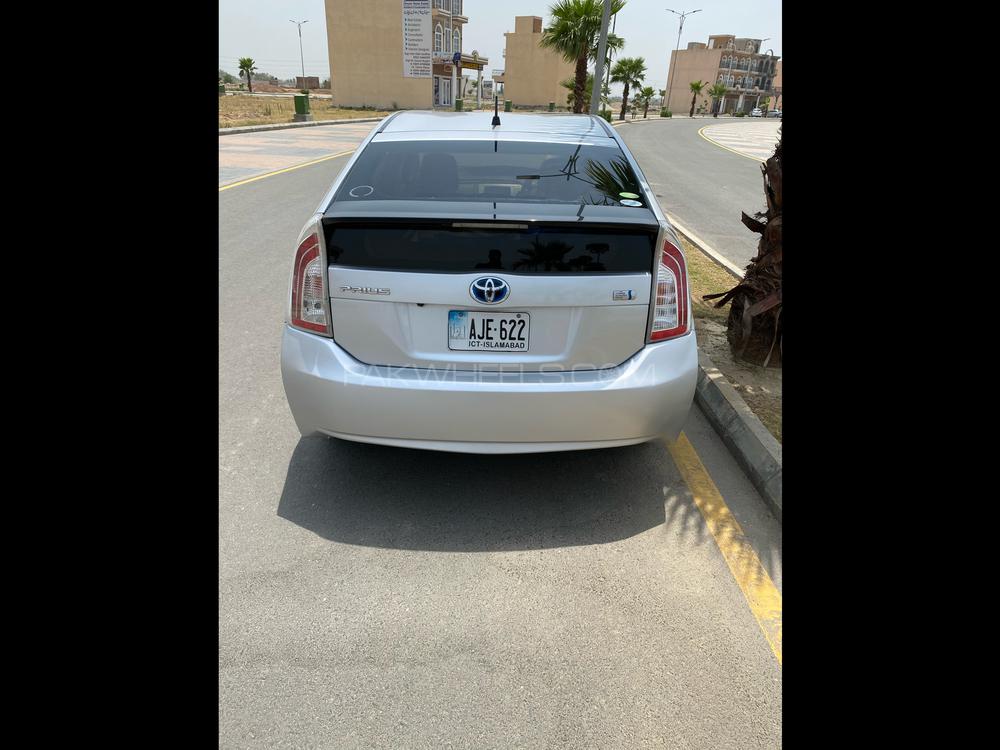 Toyota Prius 2014 for Sale in Gujranwala Toyota Prius 2014 for Sale in Gujranwala Image-2