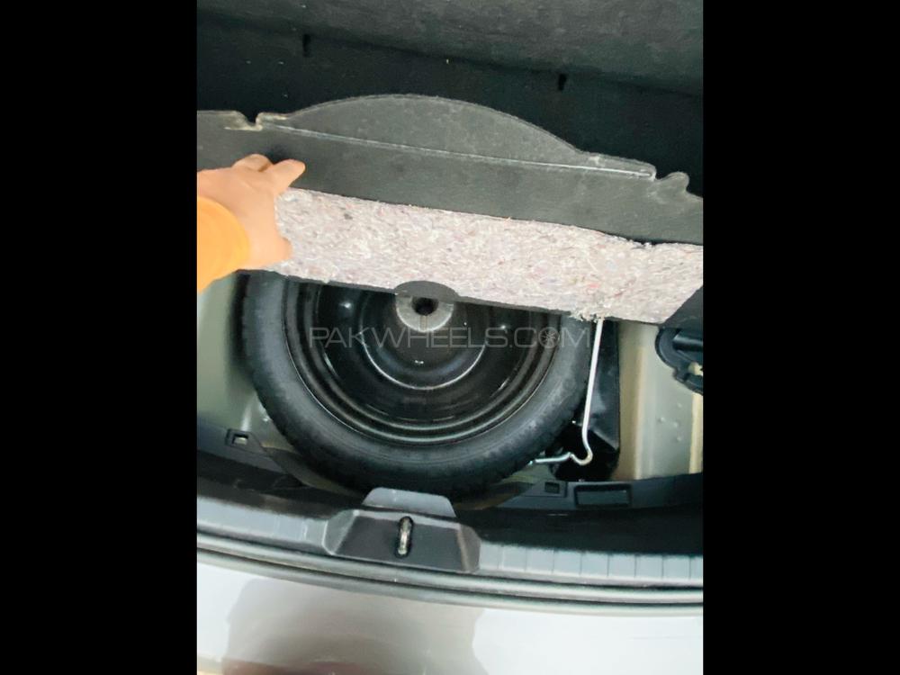 Toyota Vitz 2018 for Sale in Gujranwala Toyota Vitz 2018 for Sale in Gujranwala Image-12