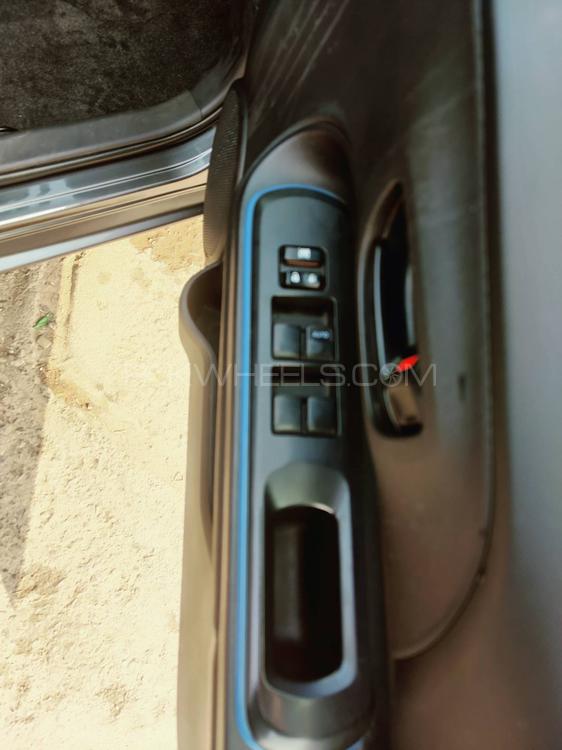 Toyota Aqua 2013 for Sale in Rawalpindi Toyota Aqua 2013 for Sale in Rawalpindi Image-11