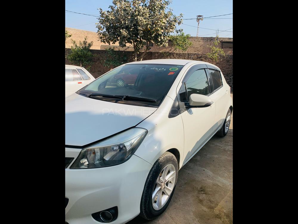 Toyota Vitz 2011 for Sale in Peshawar Toyota Vitz 2011 for Sale in Peshawar Image-8