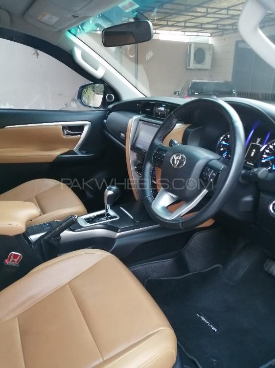 Toyota Fortuner 2018 for Sale in Sahiwal Toyota Fortuner 2018 for Sale in Sahiwal Image-8
