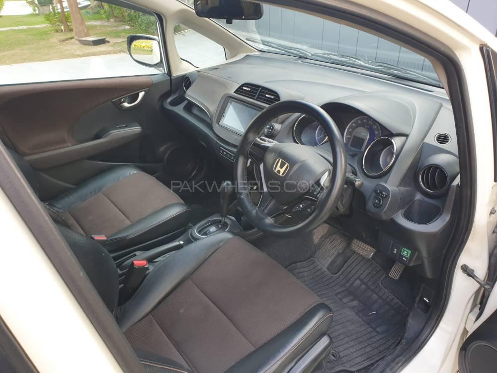 Honda Fit 2011 for Sale in Lahore Honda Fit 2011 for Sale in Lahore Image-6