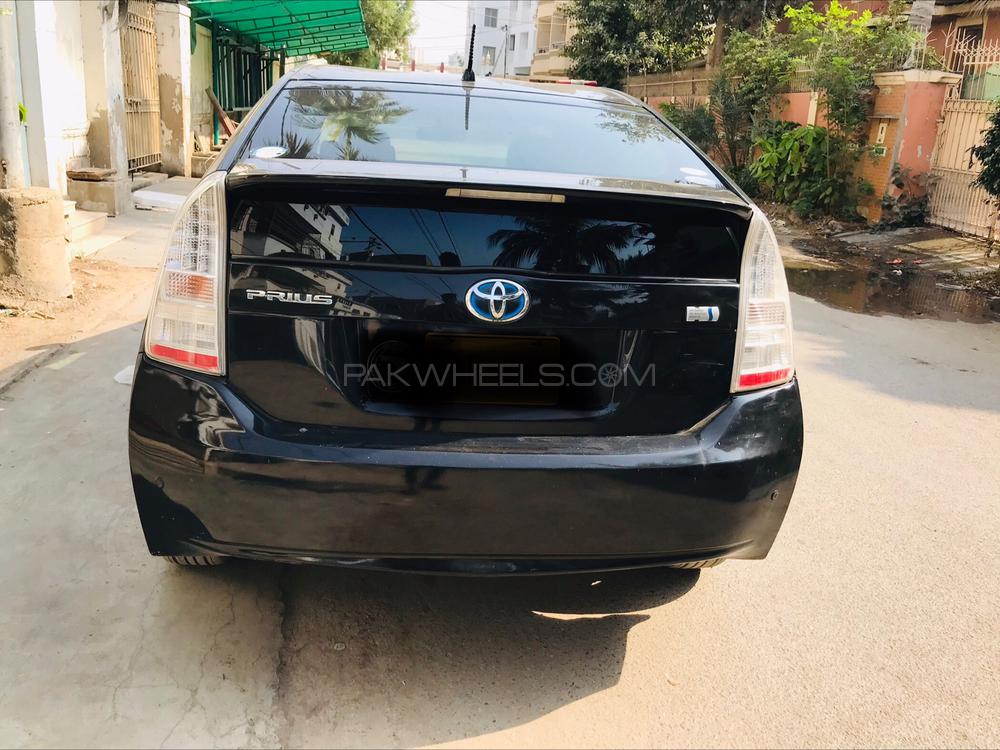 ٹویوٹا پریوس 2010 for Sale in کراچی ٹویوٹا پریوس 2010 for Sale in کراچی Image-3