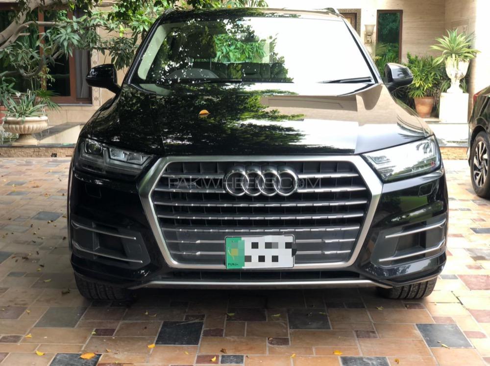 Audi Q7 2016 for Sale in Lahore Image-1