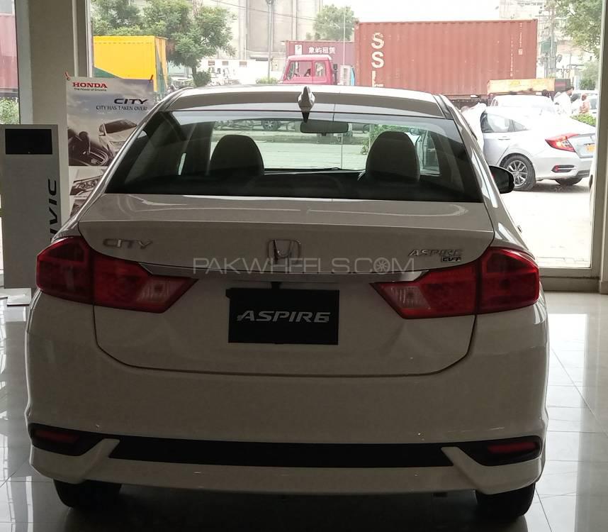 Honda City 2021 for Sale in Karachi Image-1