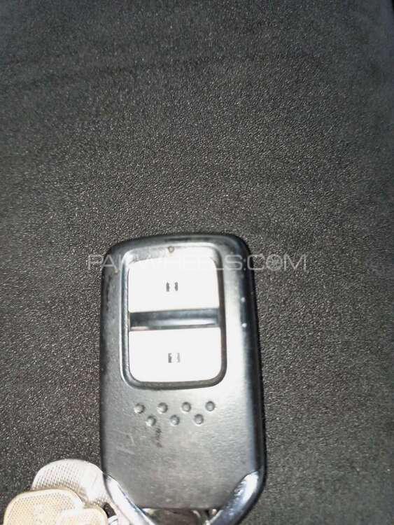 Honda Vezel 2017 for Sale in Lahore Honda Vezel 2017 for Sale in Lahore Image-16