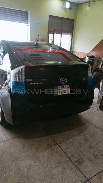 Toyota Prius 2011 for Sale in Gujranwala Toyota Prius 2011 for Sale in Gujranwala Image-3