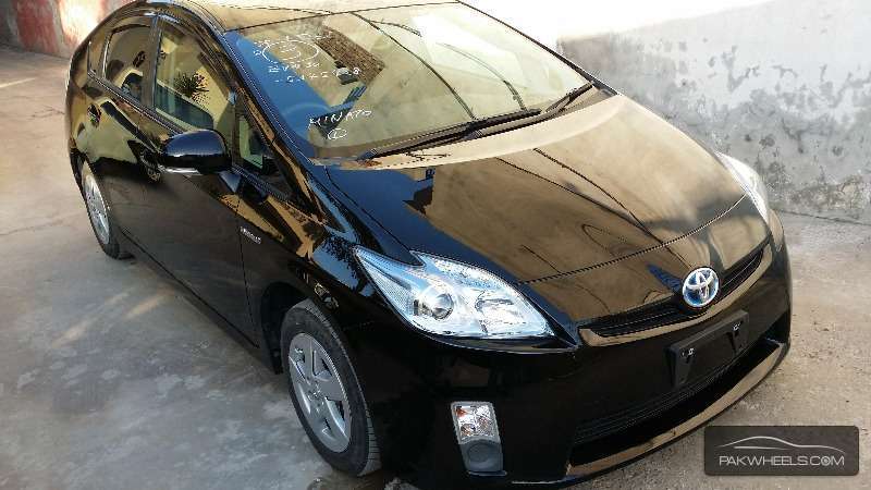 Toyota Prius 2011 for Sale in Sialkot Image-1