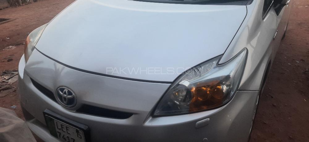 Toyota Prius 2011 for Sale in Lahore Image-1