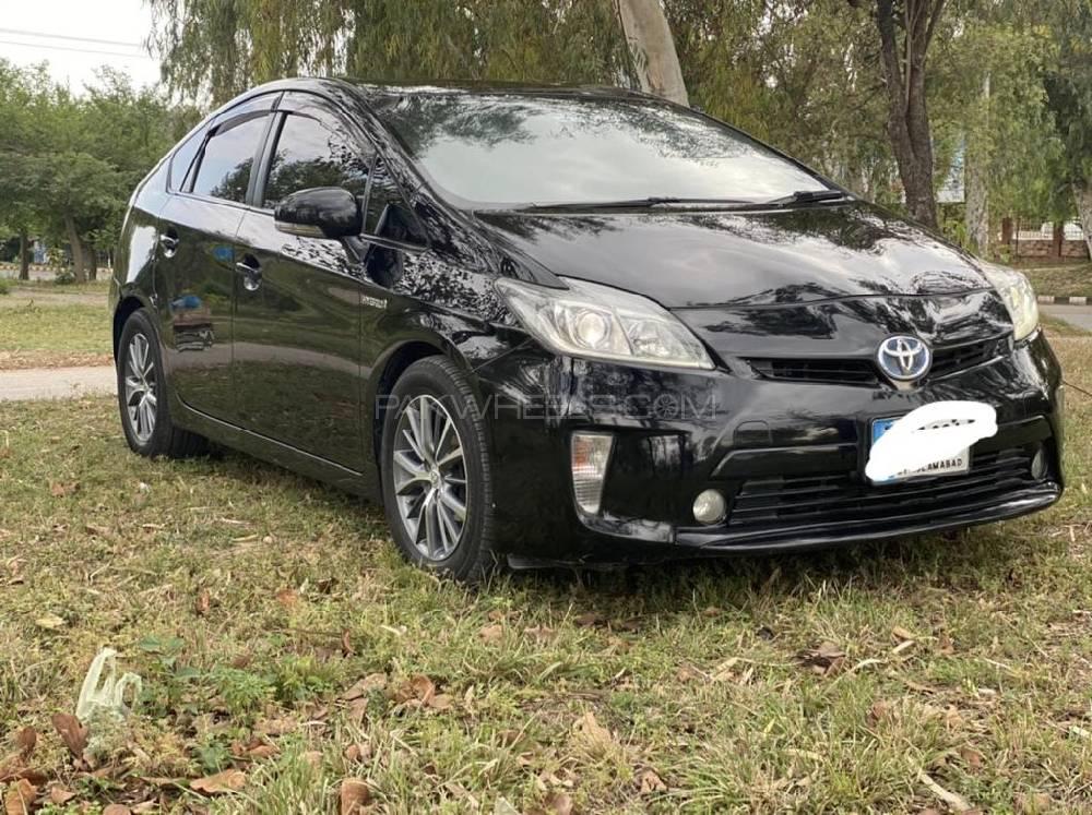 Toyota Prius 2013 for Sale in Islamabad Toyota Prius 2013 for Sale in Islamabad Image-5