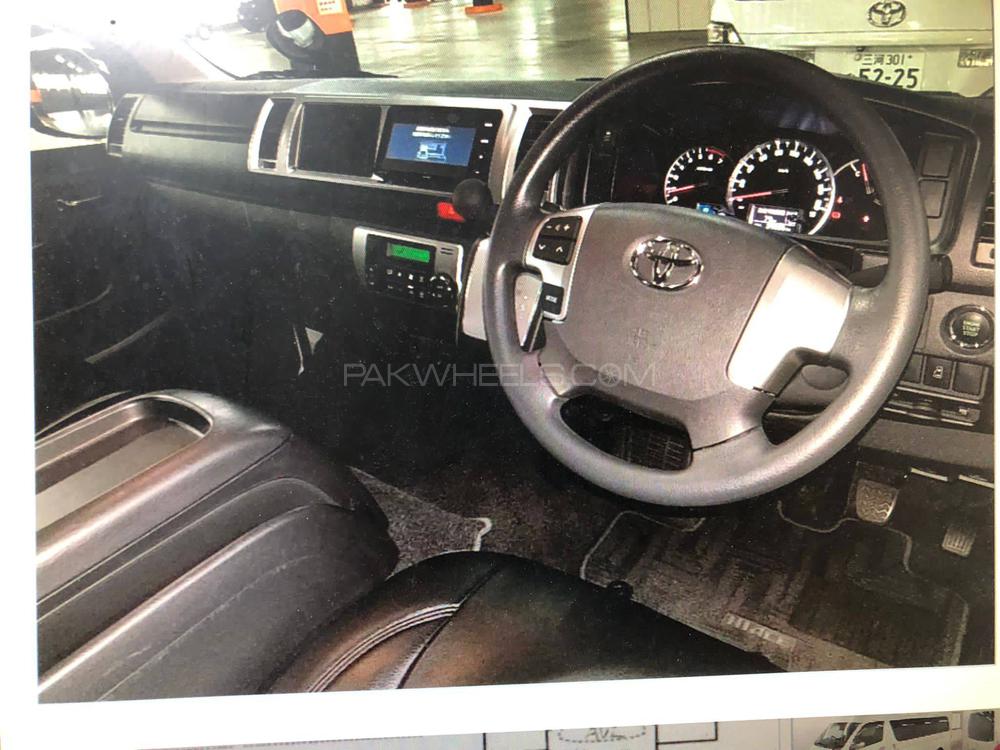 Toyota Hiace 2016 for Sale in Bhakkar Image-1