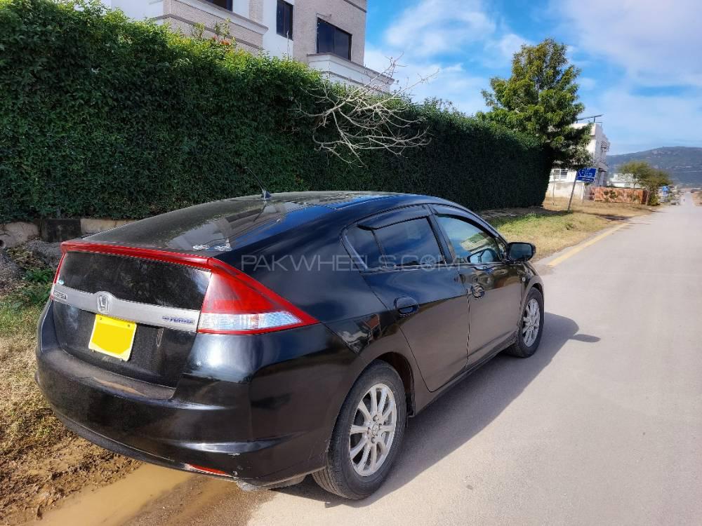 Honda Insight 2011 for Sale in Islamabad Image-1