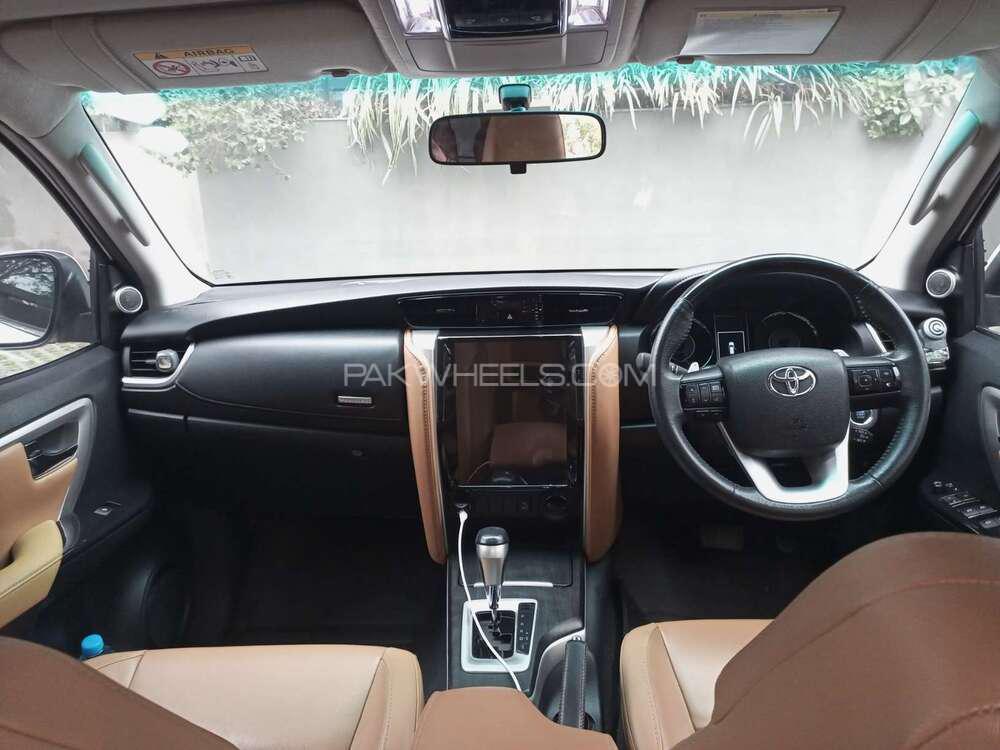 ٹویوٹا فورچیونر 2018 for Sale in لاہور ٹویوٹا فورچیونر 2018 for Sale in لاہور Image-10