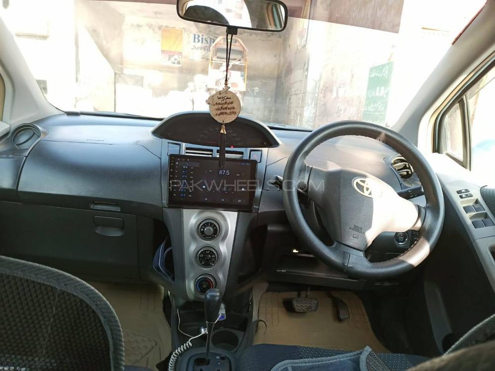 Toyota Vitz 2005 for Sale in Rawalpindi Toyota Vitz 2005 for Sale in Rawalpindi Image-8