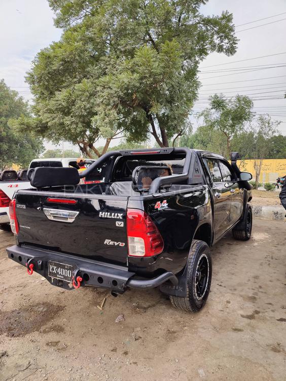 Toyota Hilux 2017 for Sale in Karachi Toyota Hilux 2017 for Sale in Karachi Image-2