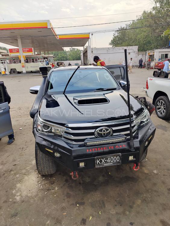 Toyota Hilux 2017 for Sale in Karachi Toyota Hilux 2017 for Sale in Karachi Image-5