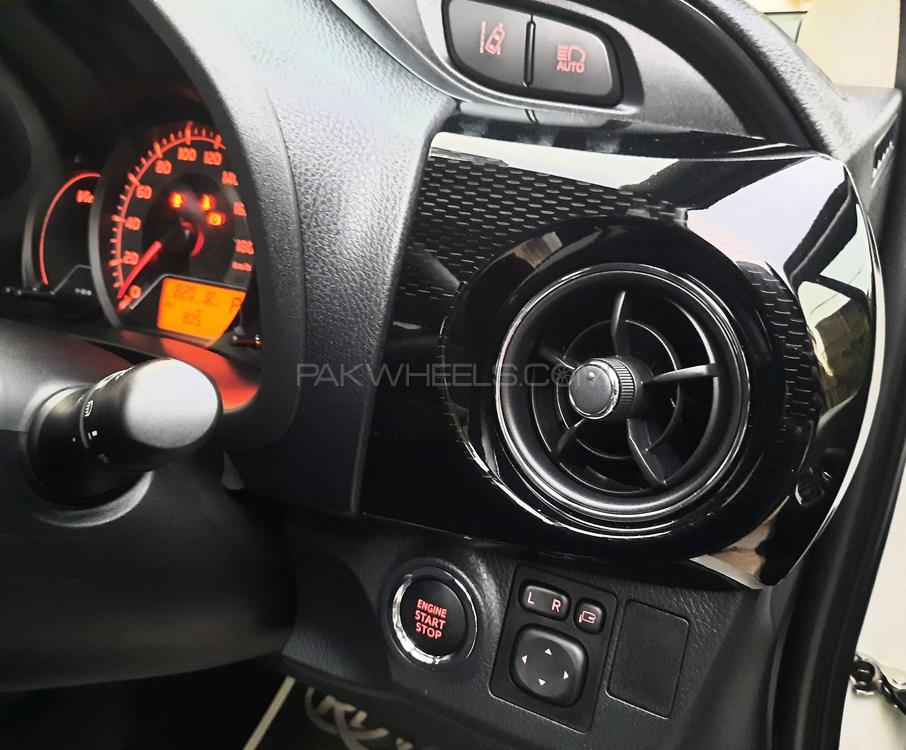 Toyota Vitz 2019 for Sale in Karachi Toyota Vitz 2019 for Sale in Karachi Image-12