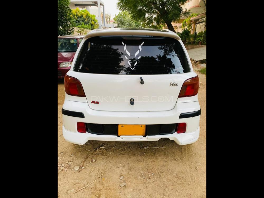 Toyota Vitz 2000 for Sale in Karachi Toyota Vitz 2000 for Sale in Karachi Image-2