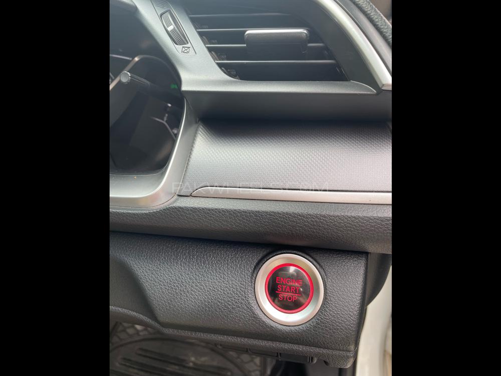 Honda Civic 2016 for Sale in Multan Honda Civic 2016 for Sale in Multan Image-11
