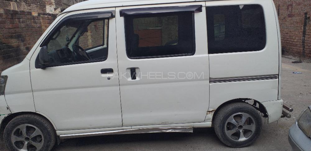 Daihatsu Hijet 2010 for Sale in Lahore Daihatsu Hijet 2010 for Sale in Lahore Image-4