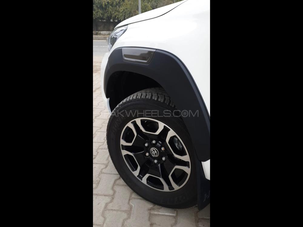 Toyota Hilux 2021 for Sale in Sialkot Toyota Hilux 2021 for Sale in Sialkot Image-12