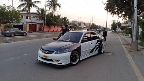 ہونڈا سوک - 2005