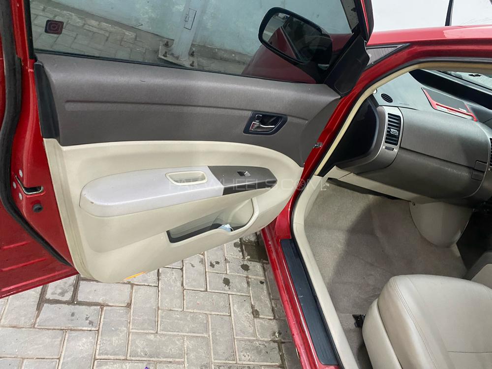 Toyota Prius 2007 for Sale in Lahore Toyota Prius 2007 for Sale in Lahore Image-5