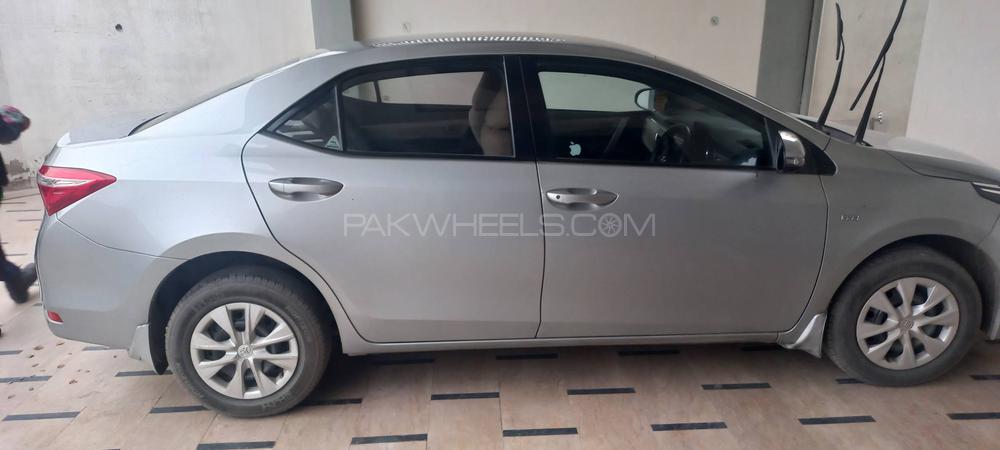 Toyota Corolla 2015 for Sale in Lahore Toyota Corolla 2015 for Sale in Lahore Image-18