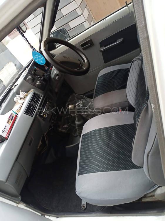 Suzuki Mehran 2006 for Sale in Lahore Suzuki Mehran 2006 for Sale in Lahore Image-4