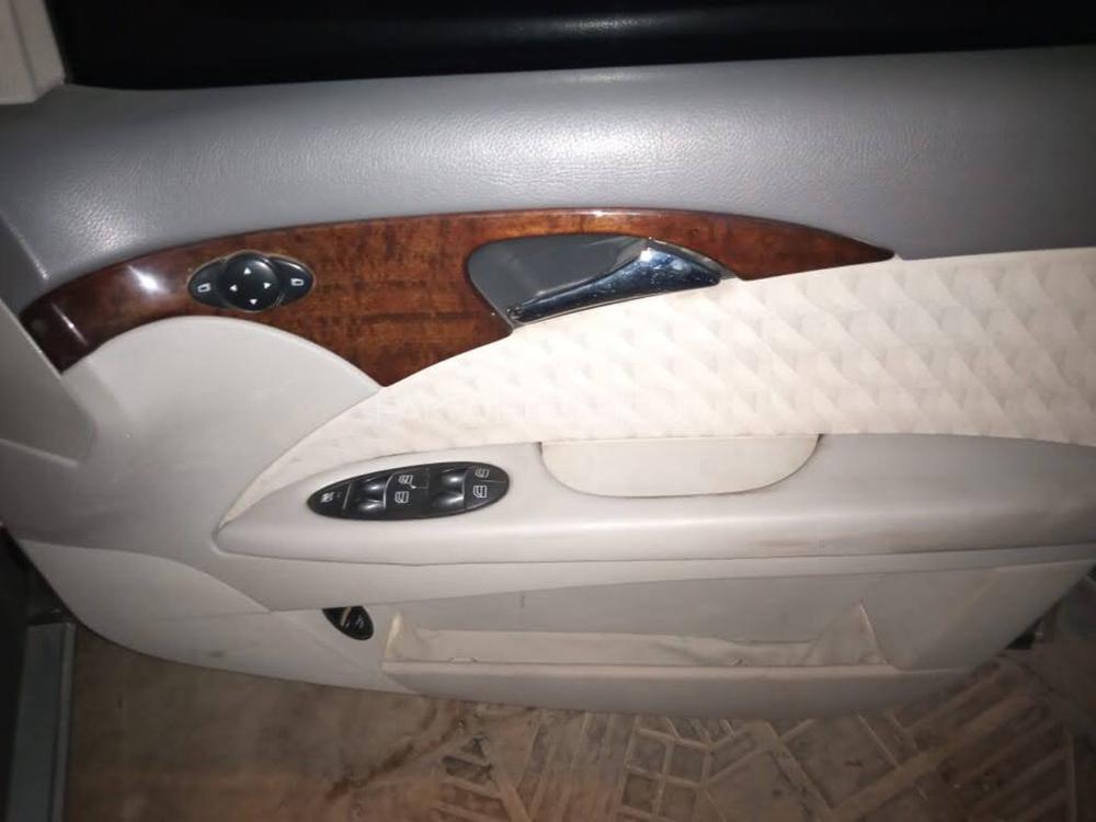 Mercedes Benz E Class 2004 for Sale in Rawalpindi Mercedes Benz E Class 2004 for Sale in Rawalpindi Image-6